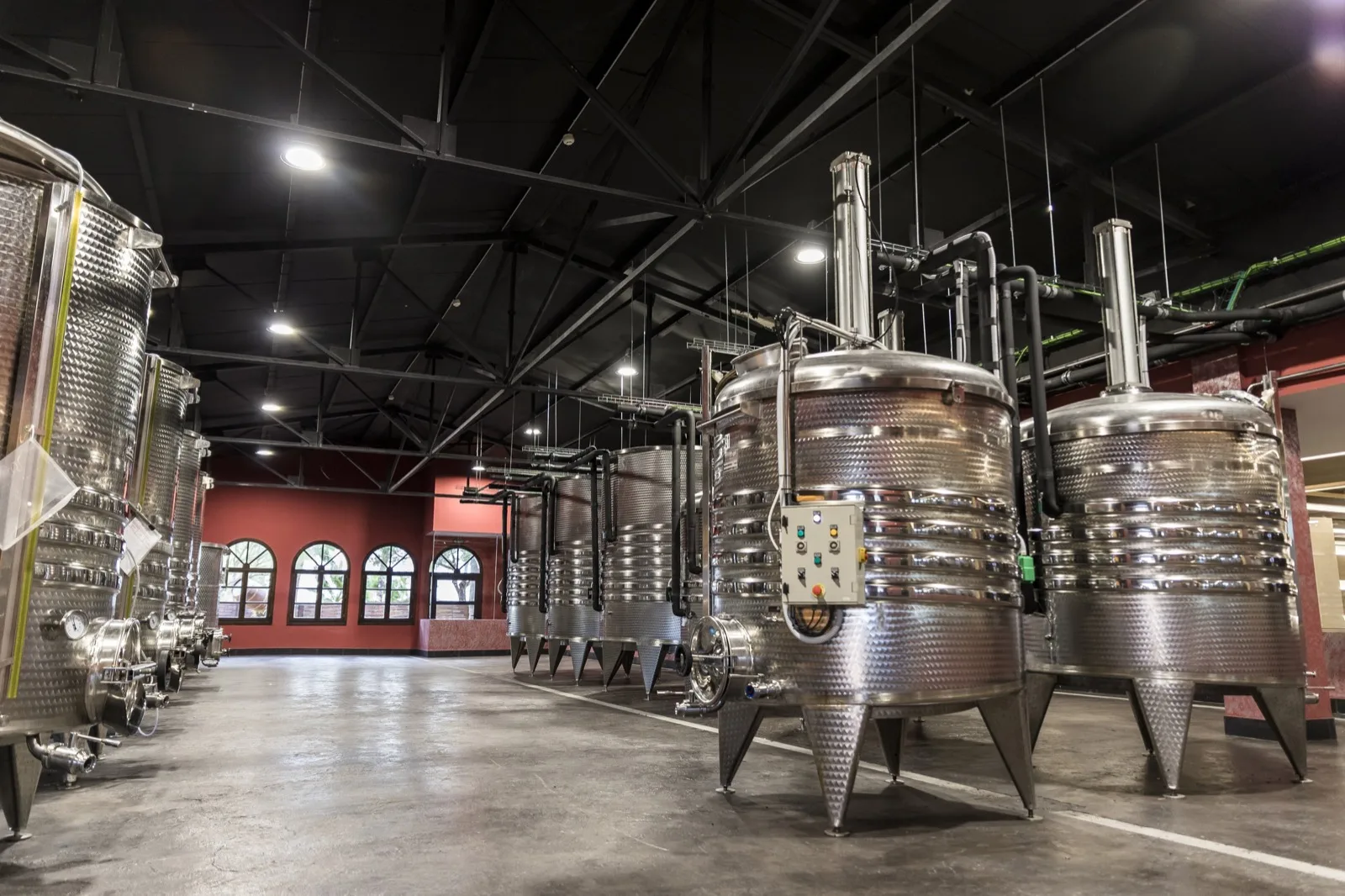 Sala de depósitos de la bodega Blanca Terra Sala de depósitos de la bodega Blanca Terra